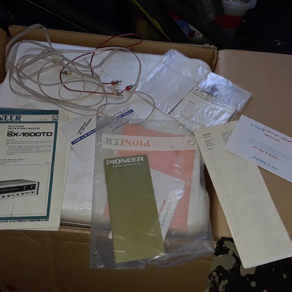 Vintage Pioneer sx-1500td stereo receiver with original box and manuals - Picture 9 of 16